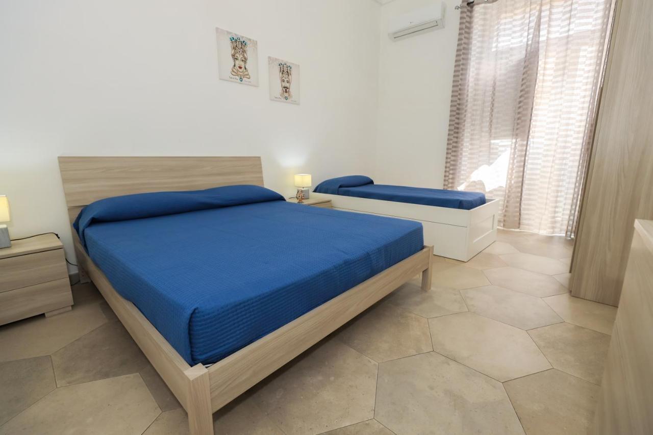 Casa Caruso Corso Garibaldi Apartment Avola Bagian luar foto