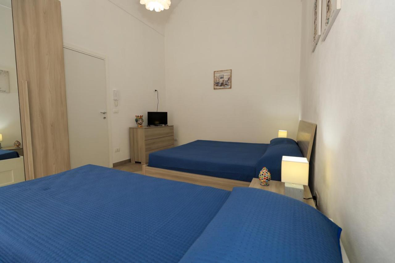 Casa Caruso Corso Garibaldi Apartment Avola Bagian luar foto