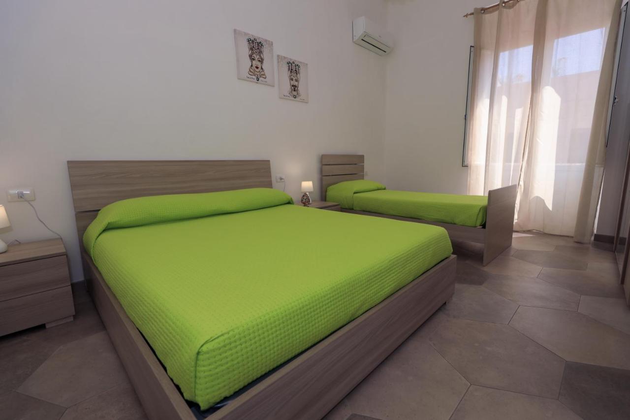 Casa Caruso Corso Garibaldi Apartment Avola Bagian luar foto